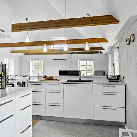 2 Bedroom Cozy In Haarby 度假居 Hårby